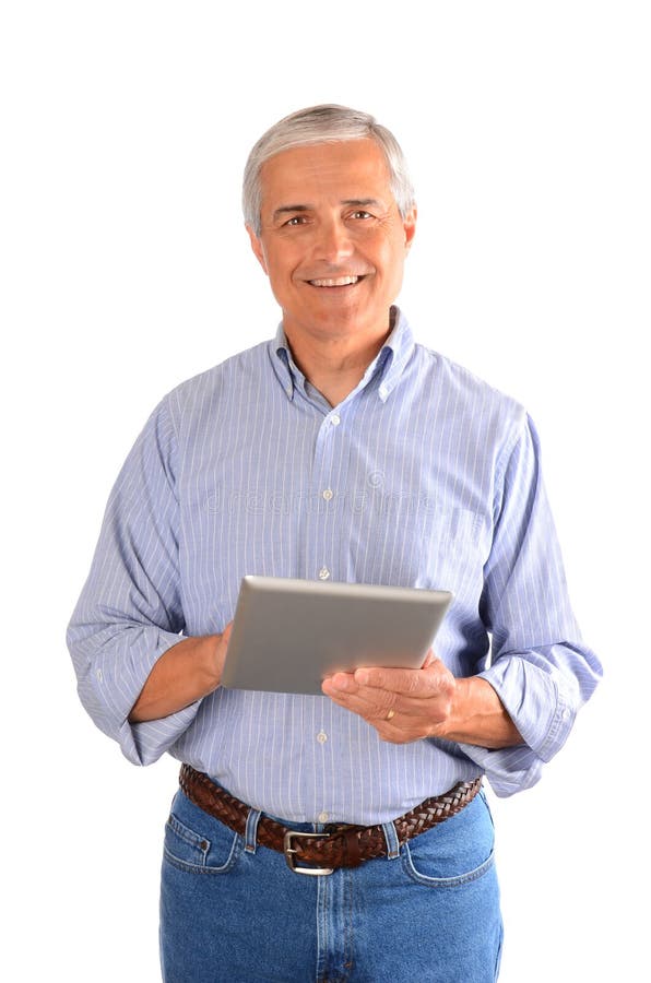 Homme d'affaires occasionnel avec l'ordinateur de tablette