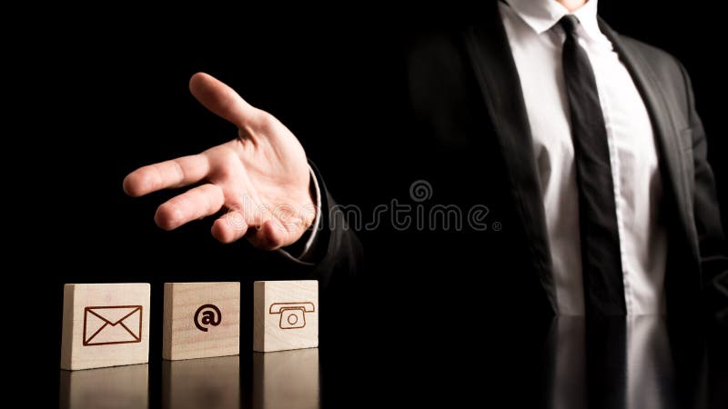 Homme d'affaires sur le concept simple de contact images stock Homme d'affaires sur le concept simple de contact images stock