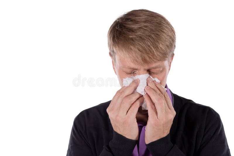 Homme dans un cardigan avec le tissu sur le fond blanc Soulagement froid et de grippe de maladie photo libre de droits Homme dans un cardigan avec le tissu sur le fond blanc Soulagement froid et de grippe de maladie photo libre de droits