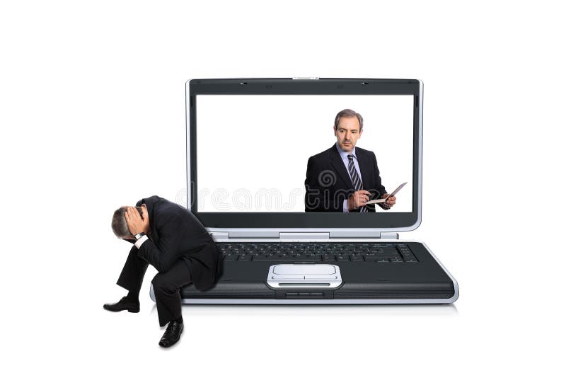 Homme enfoncé sur un ordinateur image libre de droits Homme enfoncé sur un ordinateur image libre de droits