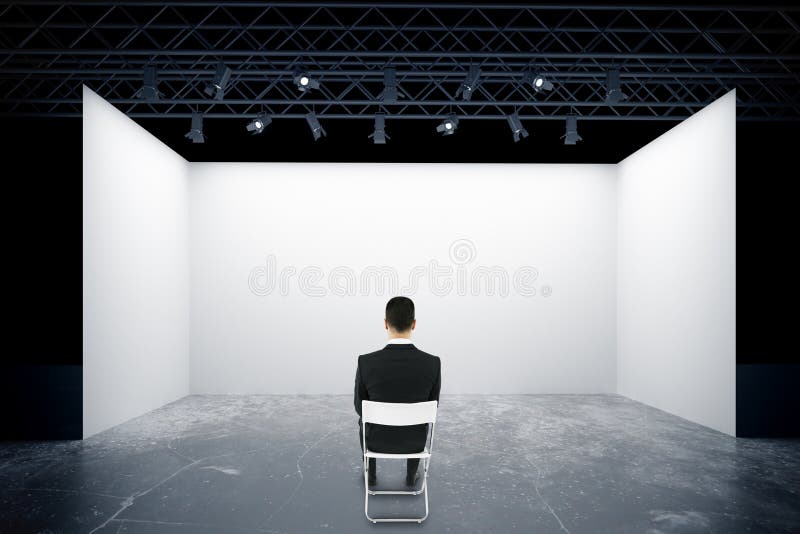 Download Homme Sur La Chaise Regardant L'étape Illustration Stock - Illustration du rendement, mode: 77159040