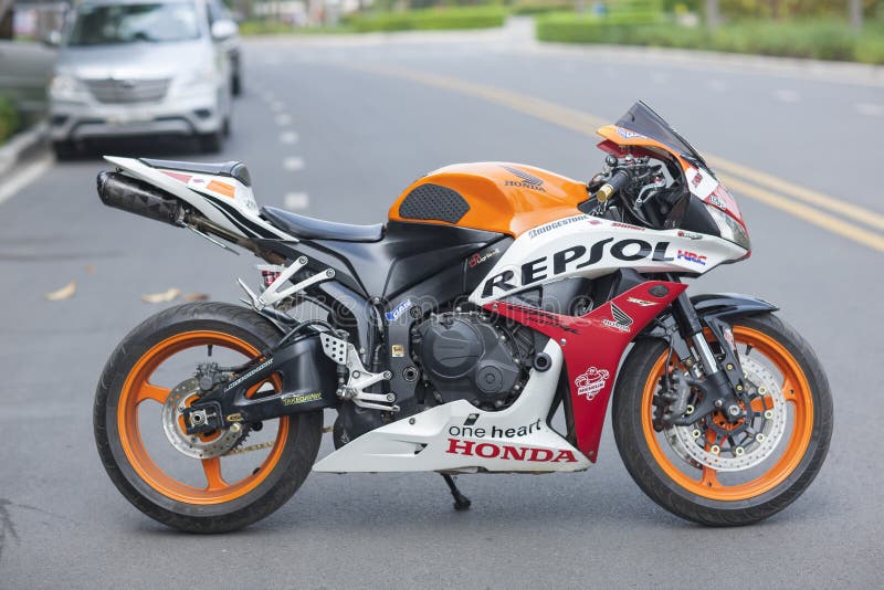 Honda trình làng RSX 150 Repsol Màu cực cháy giá 52 triệu đồng