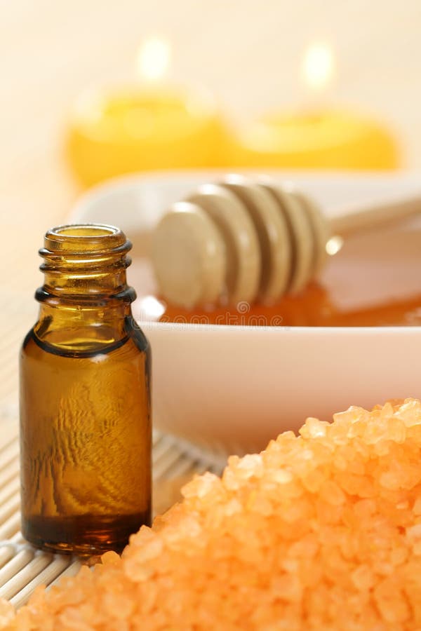 Honey essential oil stock image. Image of wellbeing, body - 6832153