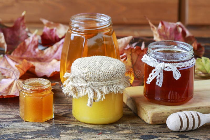 Honey in glass jar stock image. Image of ingredient - 203764511