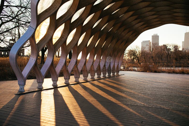 The Honeycomb Parking Garage Building in Downtown Chicago. Stock Photo -  Image of chicago, juxtaposition: 94618334