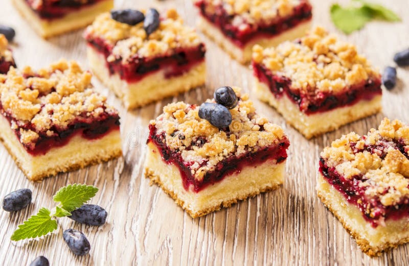 Honeysuckle Crumb Cake stock photo. Image of fresh, holiday 73418180