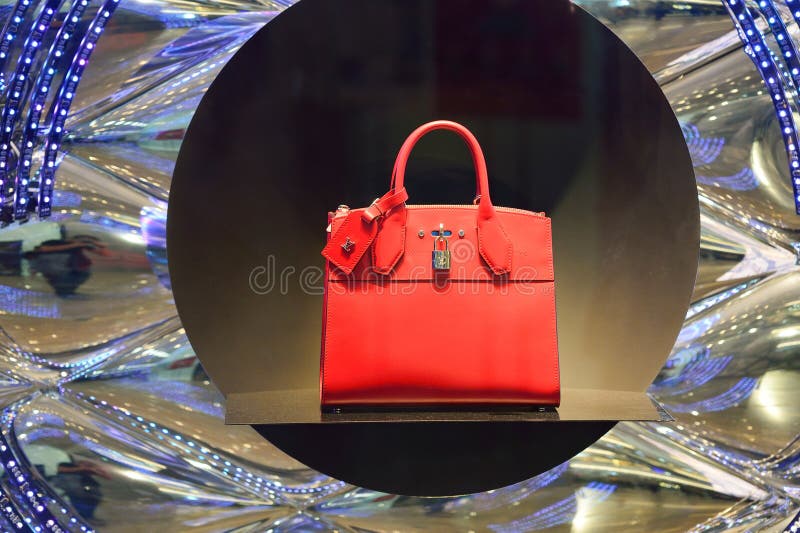 Istanbul, Turkey- Circa December 2020: Showcase of the Louis Vuitton Store. Louis  Vuitton is a French Fashion House, One Editorial Photography - Image of  lifestyle, fashion: 206165852