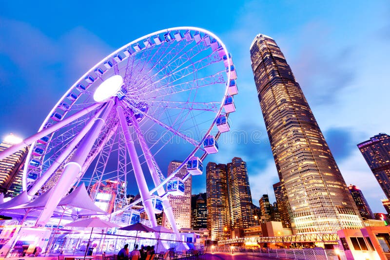 Hong Kong Observation Wheel en la noche imagen de archivo Hong Kong Observation Wheel en la noche imagen de archivo