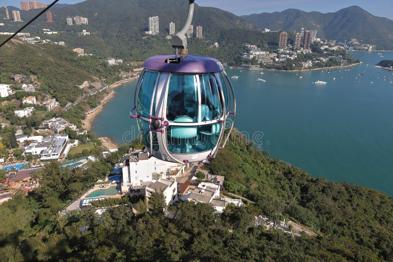 Hong Kong Ocean Park Seilbahn, Die Die Menschen Zwischen Dem Wasser Und
