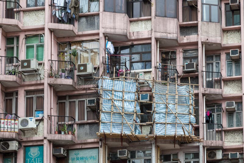 HONGKONG, CHINA/ASIA - FEBRUARY 29 : Apartment block in Hongkong China on February 29, 2012 royalty free stock photography HONGKONG, CHINA/ASIA - FEBRUARY 29 : Apartment block in Hongkong China on February 29, 2012 royalty free stock photography