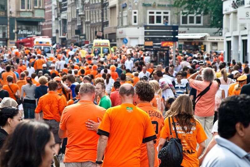 Honorer de l'équipe de football hollandaise photo libre de droits Honorer de l'équipe de football hollandaise photo libre de droits