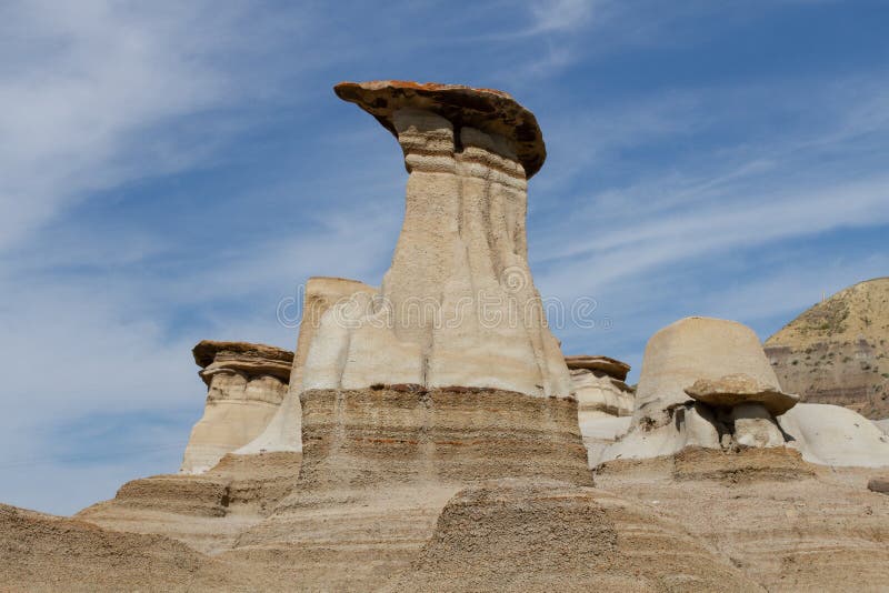 Hoodoo σε Αλμπέρτα στοκ φωτογραφία με δικαίωμα ελεύθερης χρήσης Hoodoo σε Αλμπέρτα στοκ φωτογραφία με δικαίωμα ελεύθερης χρήσης