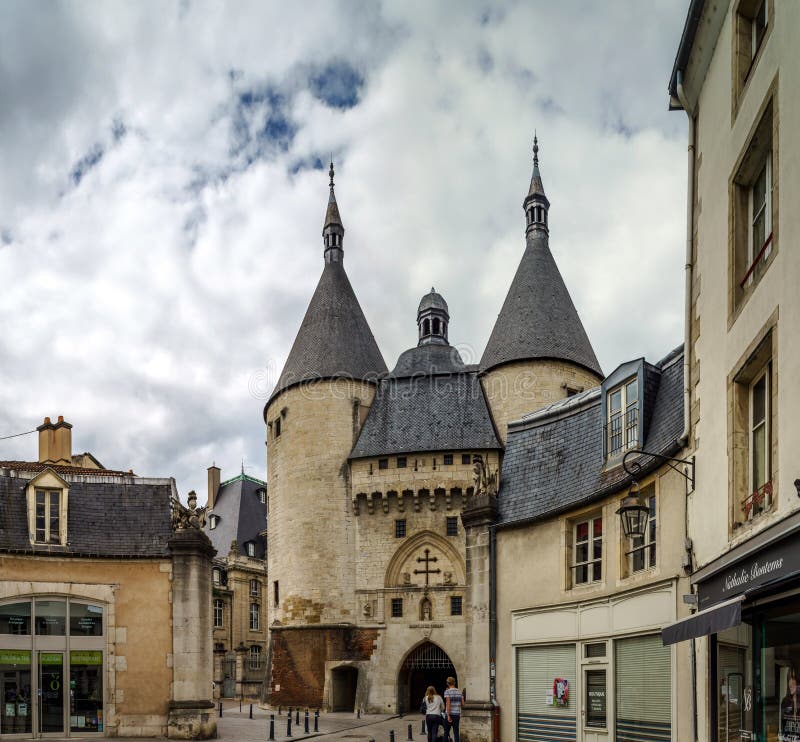 Hoofdartikel, 31 Juli 2016: Nancy, Frankrijk: Toeristisch centrum van stock foto Hoofdartikel, 31 Juli 2016: Nancy, Frankrijk: Toeristisch centrum van stock foto