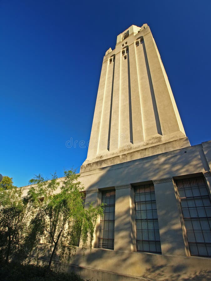 The Hoover Tower of Stanford University