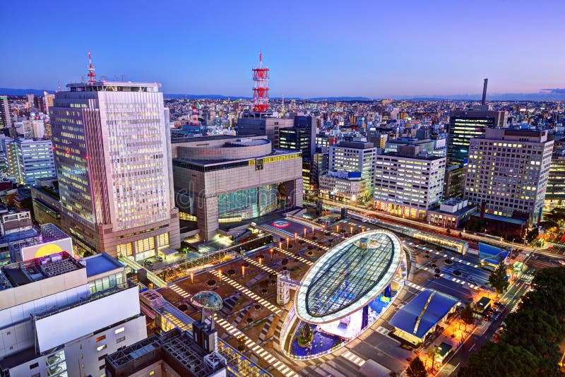 Horizon de Nagoya Japon photo stock. Image du plaza, cityscape 32933812