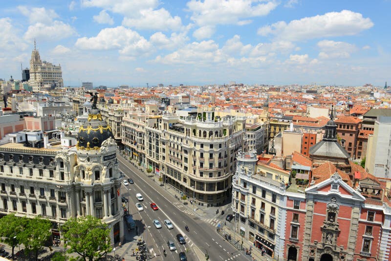 Horizonte de la ciudad de Madrid, España imagen de archivo Horizonte de la ciudad de Madrid, España imagen de archivo