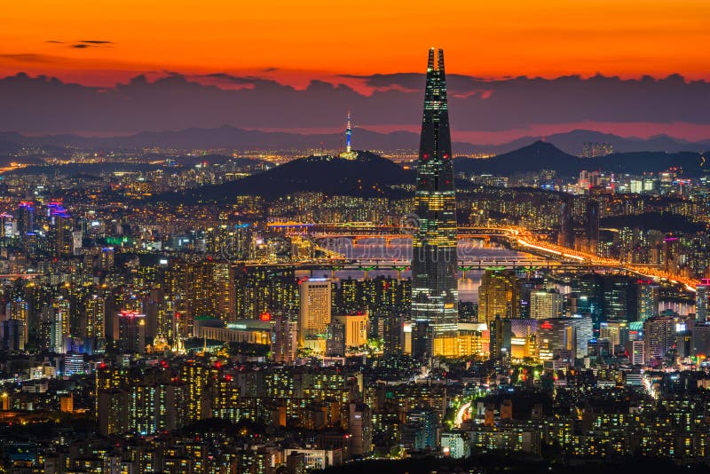 Horizonte de la ciudad de Seul, la mejor vista de la Corea del Sur fotografía de archivo Horizonte de la ciudad de Seul, la mejor vista de la Corea del Sur fotografía de archivo