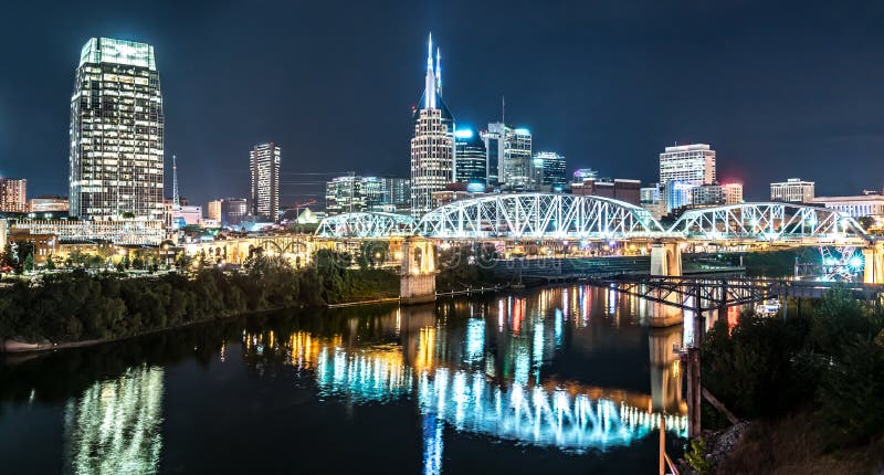 Horizonte de la noche de Nashville foto de archivo Horizonte de la noche de Nashville foto de archivo