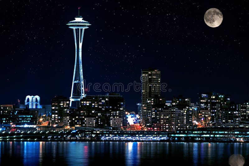 Horizonte de Seattle en la noche fotos de archivo Horizonte de Seattle en la noche fotos de archivo