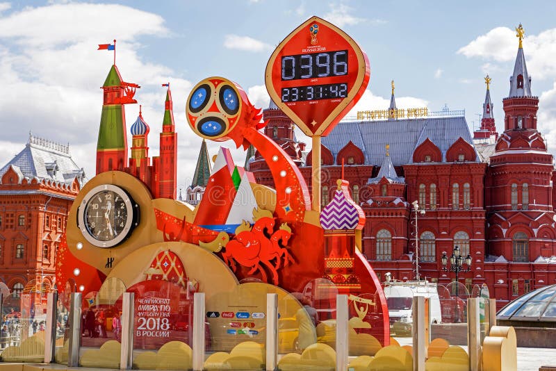 Horloge de compte à rebours au début de la coupe du monde de la FIFA 2018 images stock Horloge de compte à rebours au début de la coupe du monde de la FIFA 2018 images stock