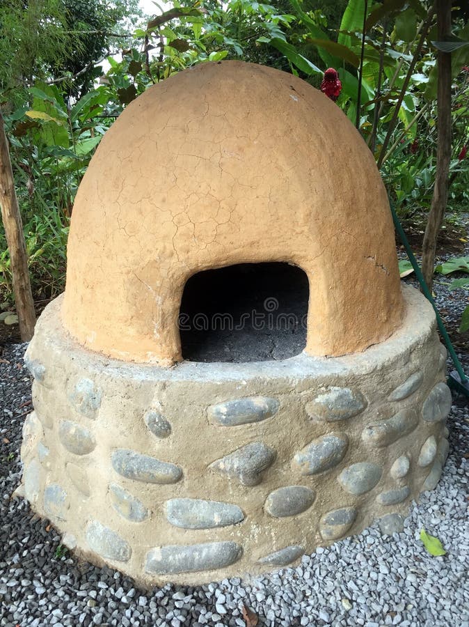 Horno de la arcilla imagen de archivo. Imagen de chimenea - 5985631