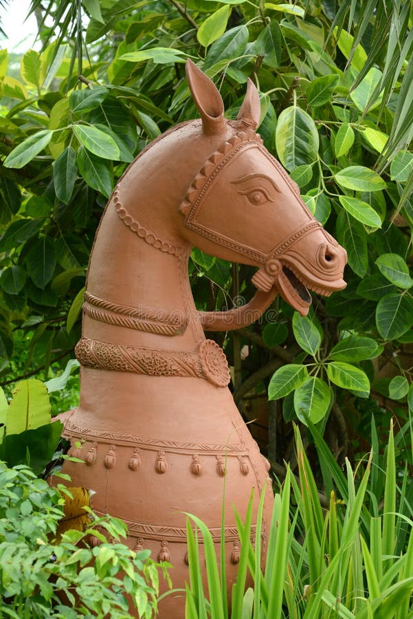 Horse head Statue stock photo. Image of decoration, outdoor 31008866