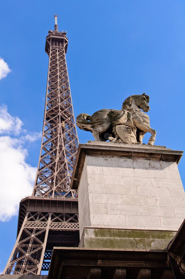 Horse Statue and Eiffel Tower in Paris. Stock Image Image of building