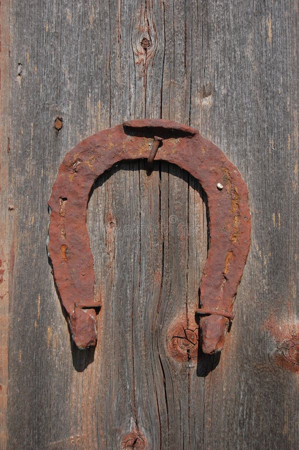 Horseshoe. Abandoned farm house.