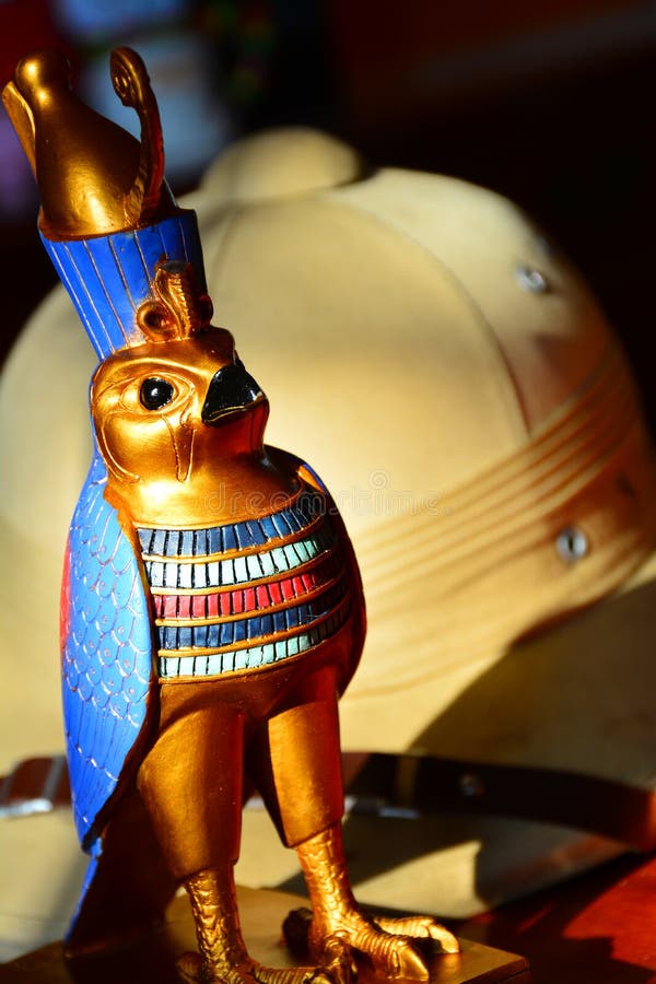 Horus, Goldfalke-Statue stockbilder Horus, Goldfalke-Statue stockbilder