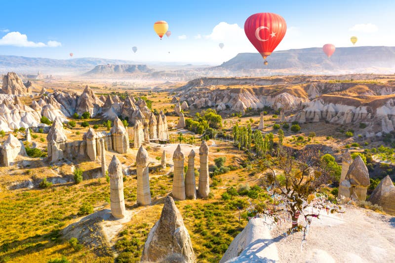 voyeur balloons goreme turkey