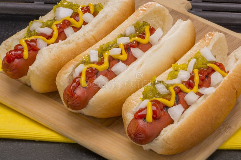 Hot-dogs en petits pains