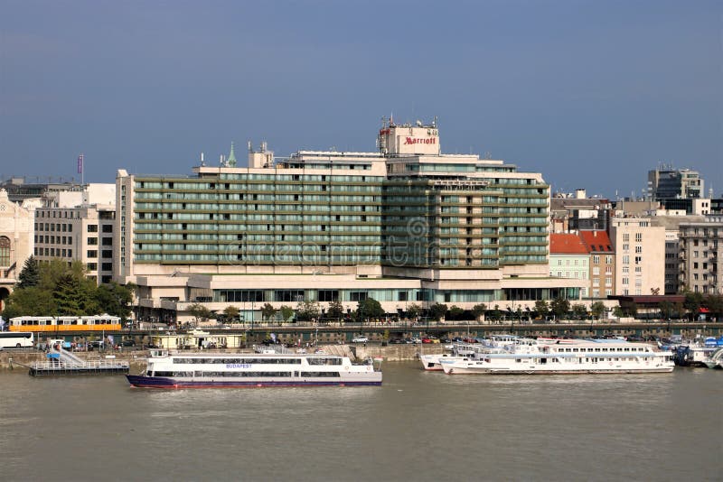 Hotel di Budapest Marriott immagini stock libere da diritti Hotel di Budapest Marriott immagini stock libere da diritti