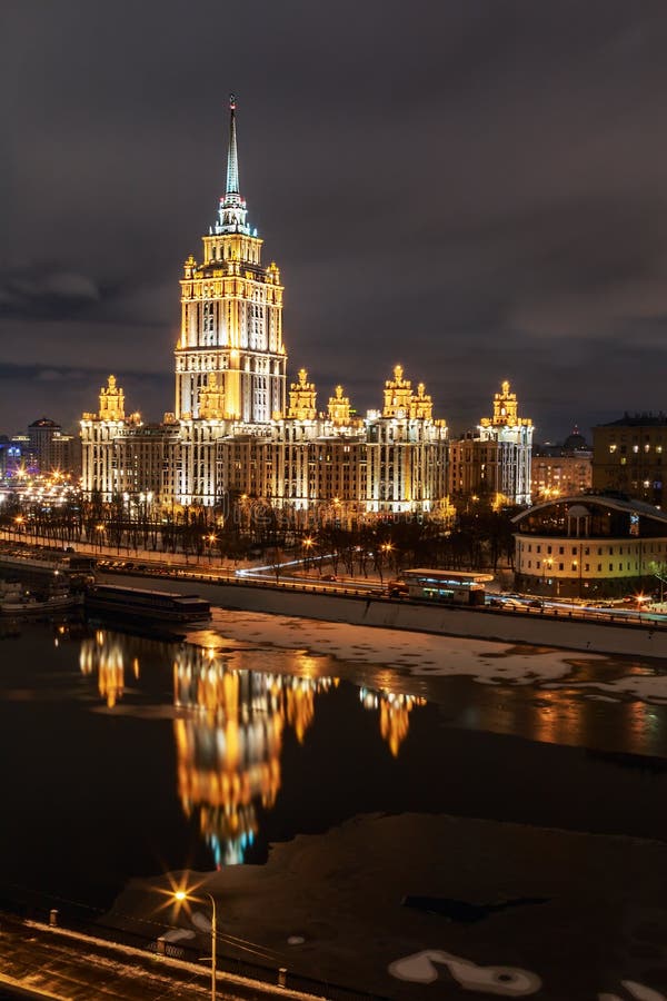 Casa Do Governo Da Federação Russa Em Moscovo Imagem de Stock - Imagem de  capital, potência: 20570917