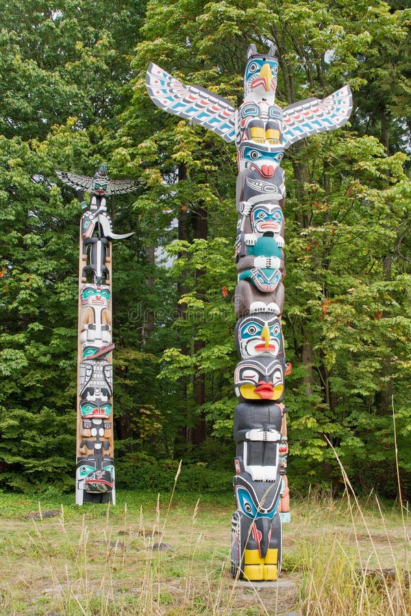 House Posts Totem Poles Stock Photo Image 21325590