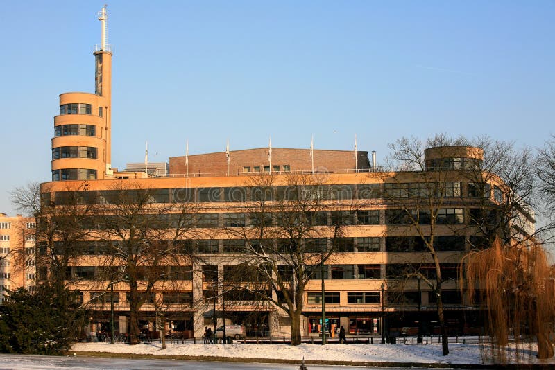 Tjen Gå rundt Kollegium House of the Radio at Flagey Square, Brussel Stock Image - Image of  diongre, elsene: 41616021