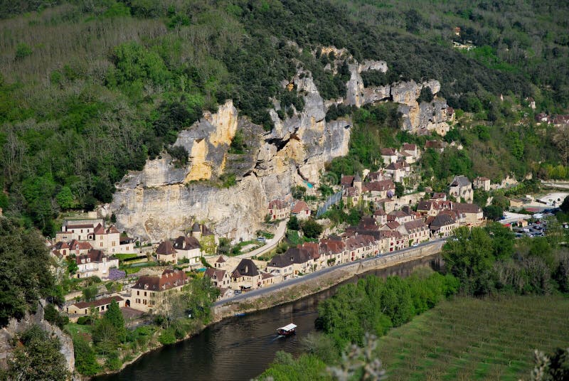 The Houses of La Roque Gageac Stock Image Image of aquitaine