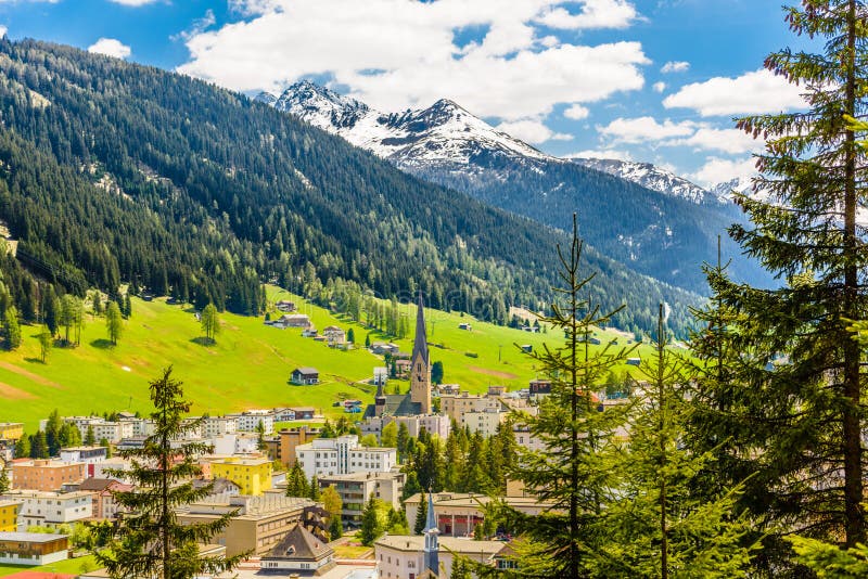 Casas en municipio en Alpes montanas,,,.