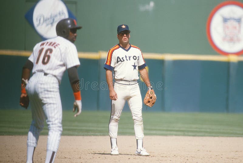 Ken Caminiti editorial photo. Image of slide, second - 173386126