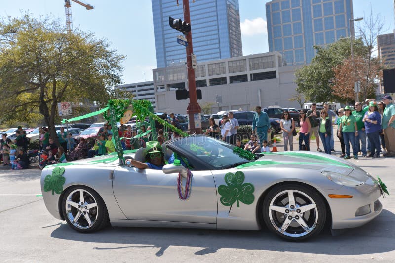 St. Patricks Day Parade editorial image. Image of green 38862055