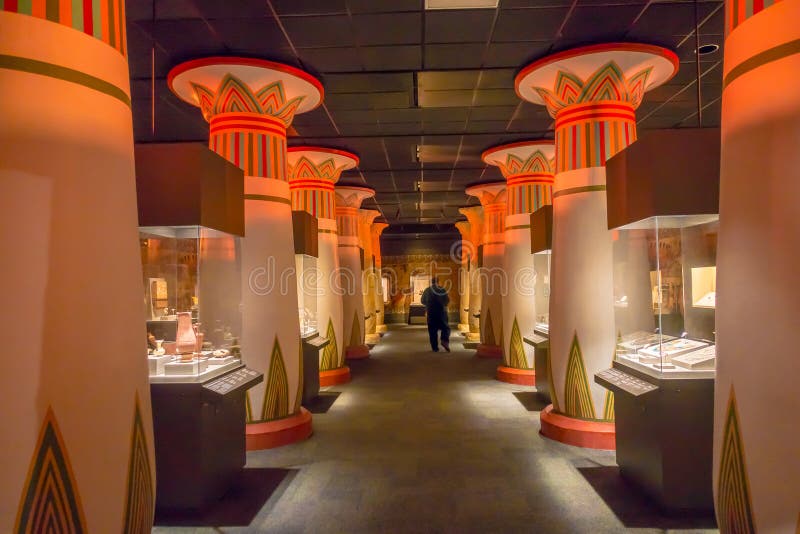HOUSTON, USA - 12. JANUAR 2017: Hall innerhalb des alten Ägyptens im Nationalmuseum der Naturwissenschaft in Orlando stockfoto HOUSTON, USA - 12. JANUAR 2017: Hall innerhalb des alten Ägyptens im Nationalmuseum der Naturwissenschaft in Orlando stockfoto