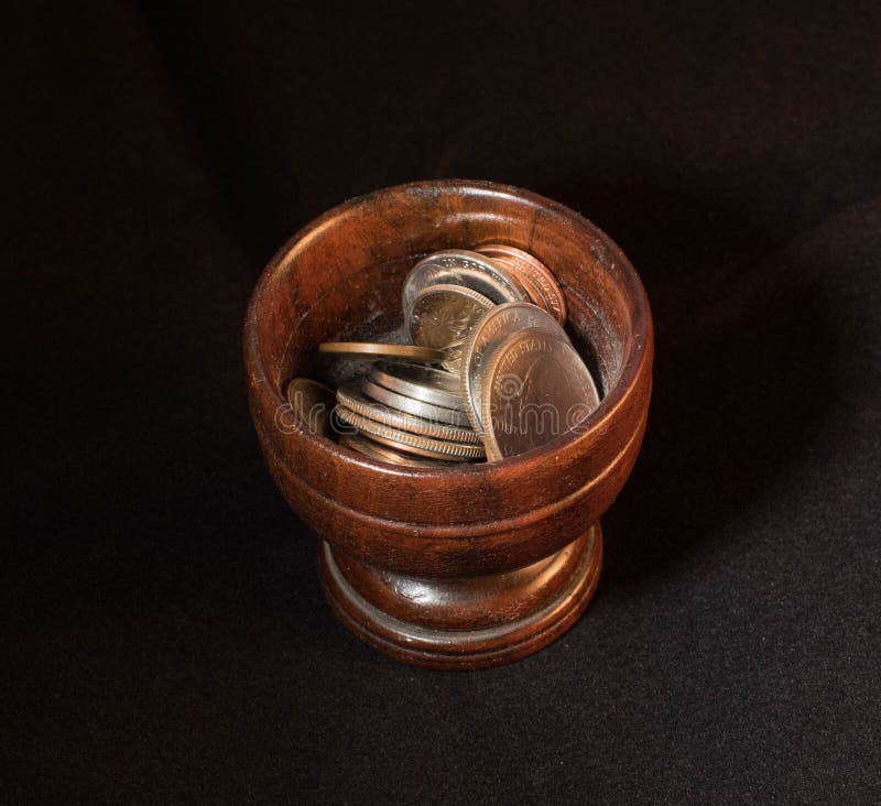 Houten kop muntstukken stock afbeeldingen Houten kop muntstukken stock afbeeldingen