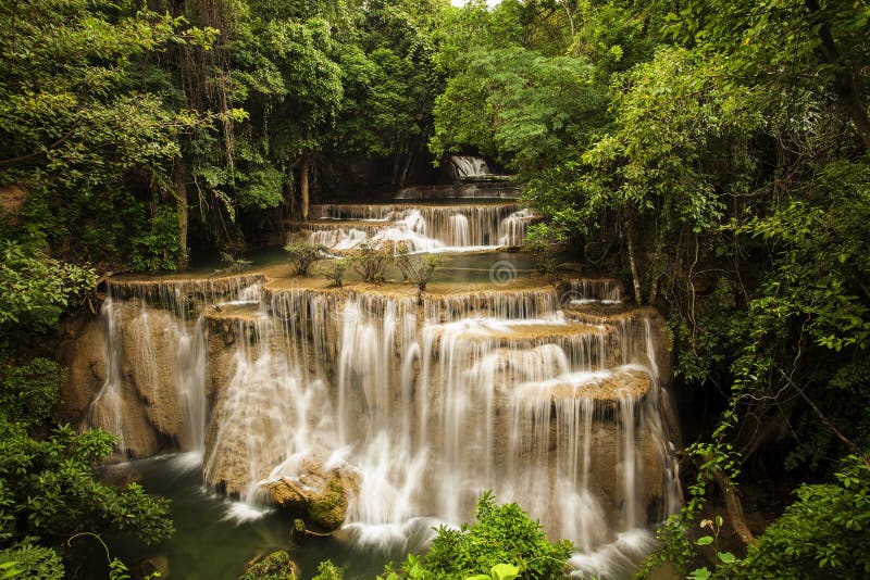 Houy Maekamint Water Fall