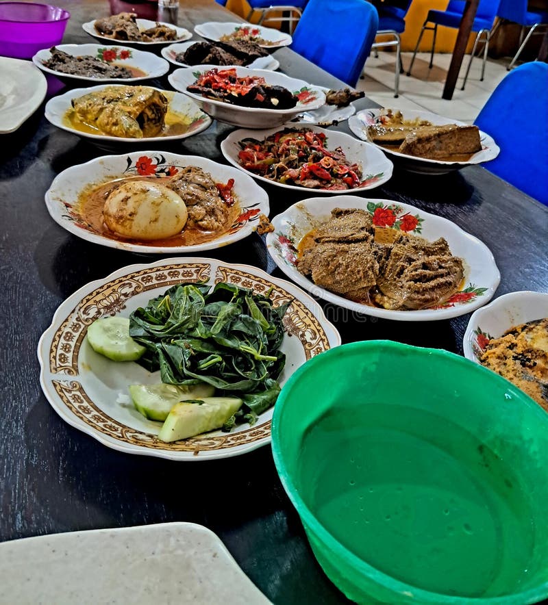 This is How Padang Food Serve Stock Image Image of spicy, food 254915661