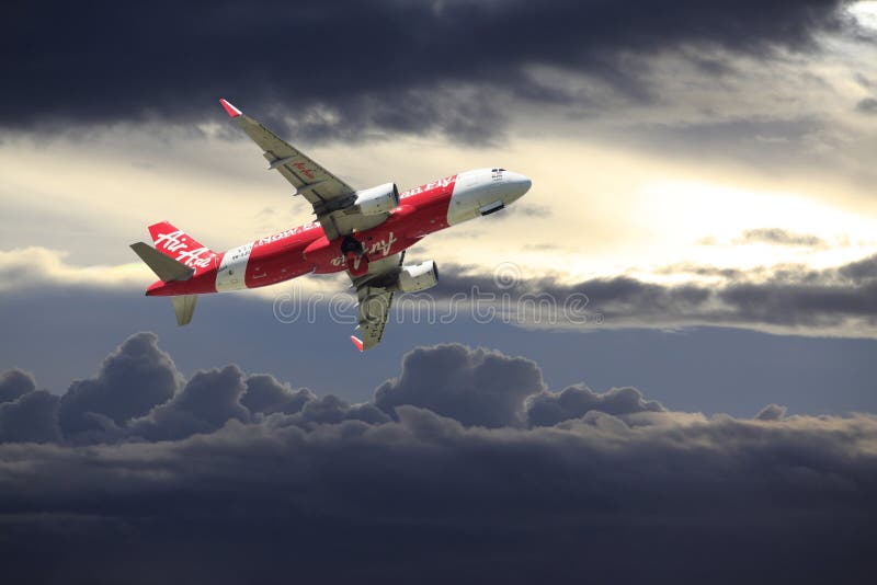 Airasia airbus a320 hi-res stock photography and images - Page 3 - Alamy