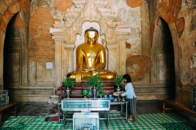 Htilominlo Temple Buddha In Bagan. Editorial Stock Image - Image of ...