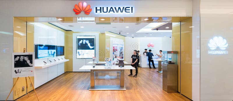 Huawei Store In Suria KLCC, Kuala Lumpur, Malaysia ...