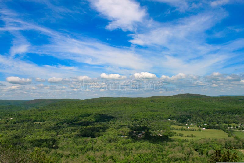 Hudson Valley Shawngunk Mountains Scenic Byway Overlook on Rt 52 Stock ...