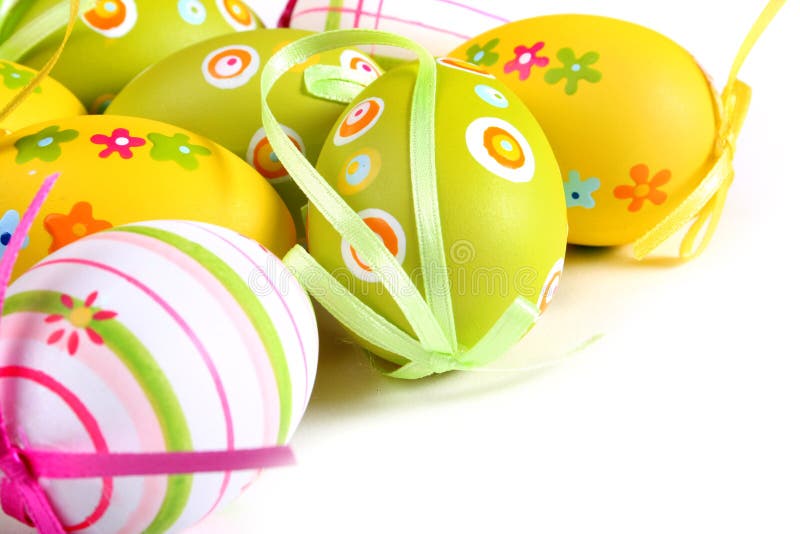 Huevos de Pascua en colores pastel y coloreados fotografía de archivo Huevos de Pascua en colores pastel y coloreados fotografía de archivo