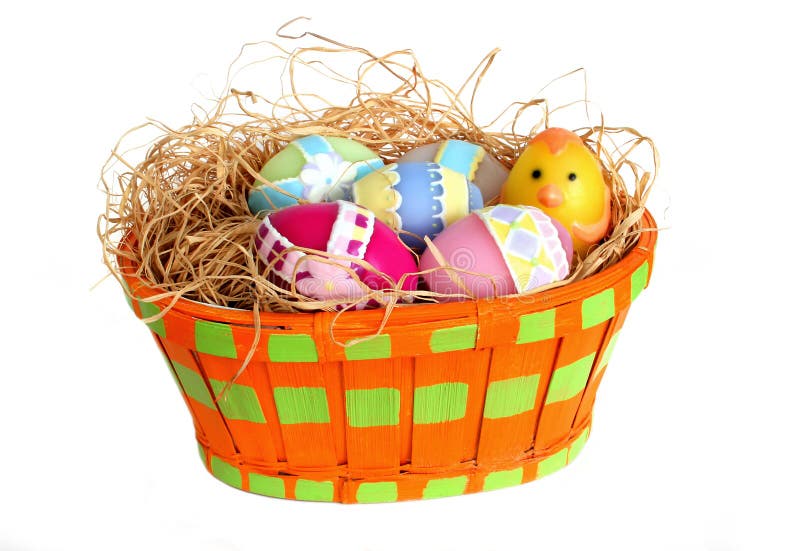 Huevos de Pascua en una cesta imagen de archivo libre de regalías Huevos de Pascua en una cesta imagen de archivo libre de regalías