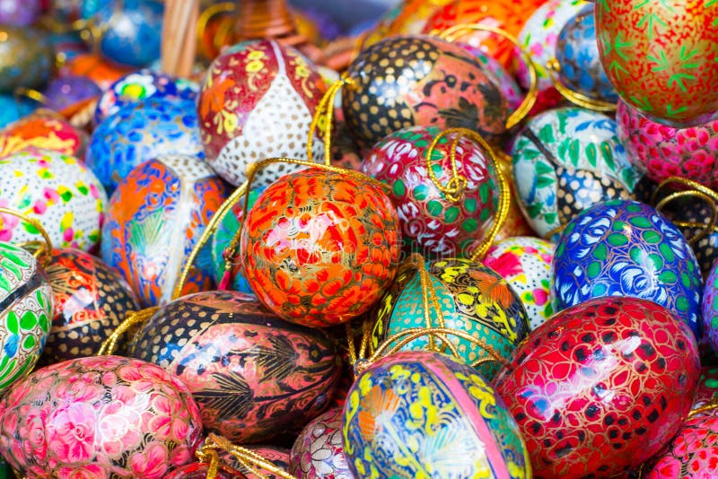 Huevos de Pascua pintados coloridos imágenes de archivo libres de regalías Huevos de Pascua pintados coloridos imágenes de archivo libres de regalías
